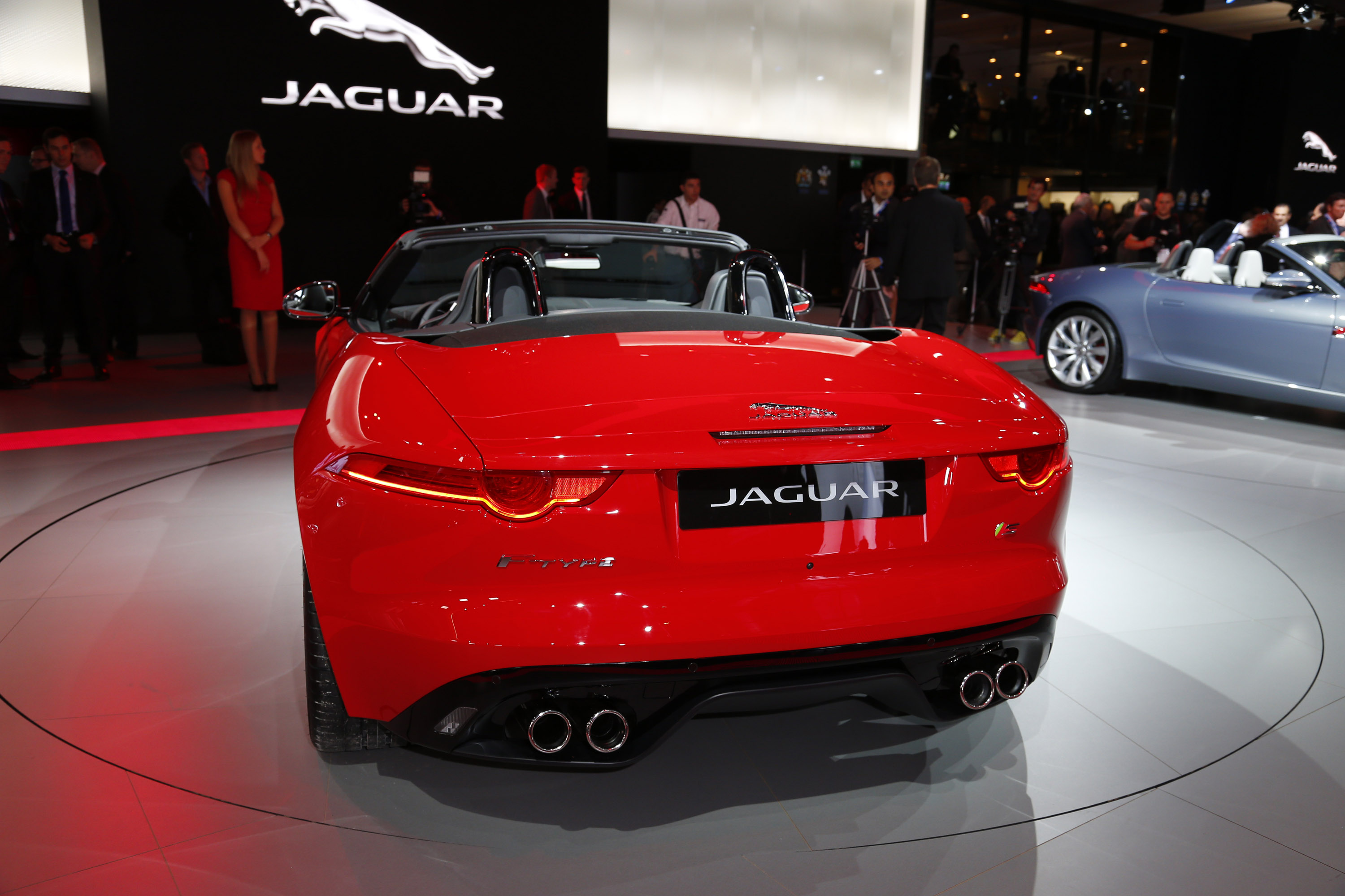 Jaguar F-TYPE Paris
