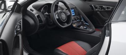 Jaguar F-TYPE R Coupe (2013) - picture 4 of 12