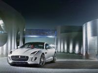 Jaguar F-TYPE R Coupe (2013) - picture 11 of 12