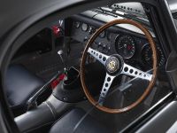 Jaguar Lightweight E-Type (2015) - picture 4 of 4