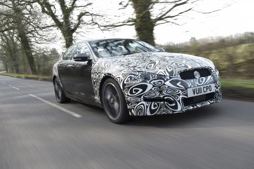 Jaguar XF diesel spy (2011) - picture 1 of 2