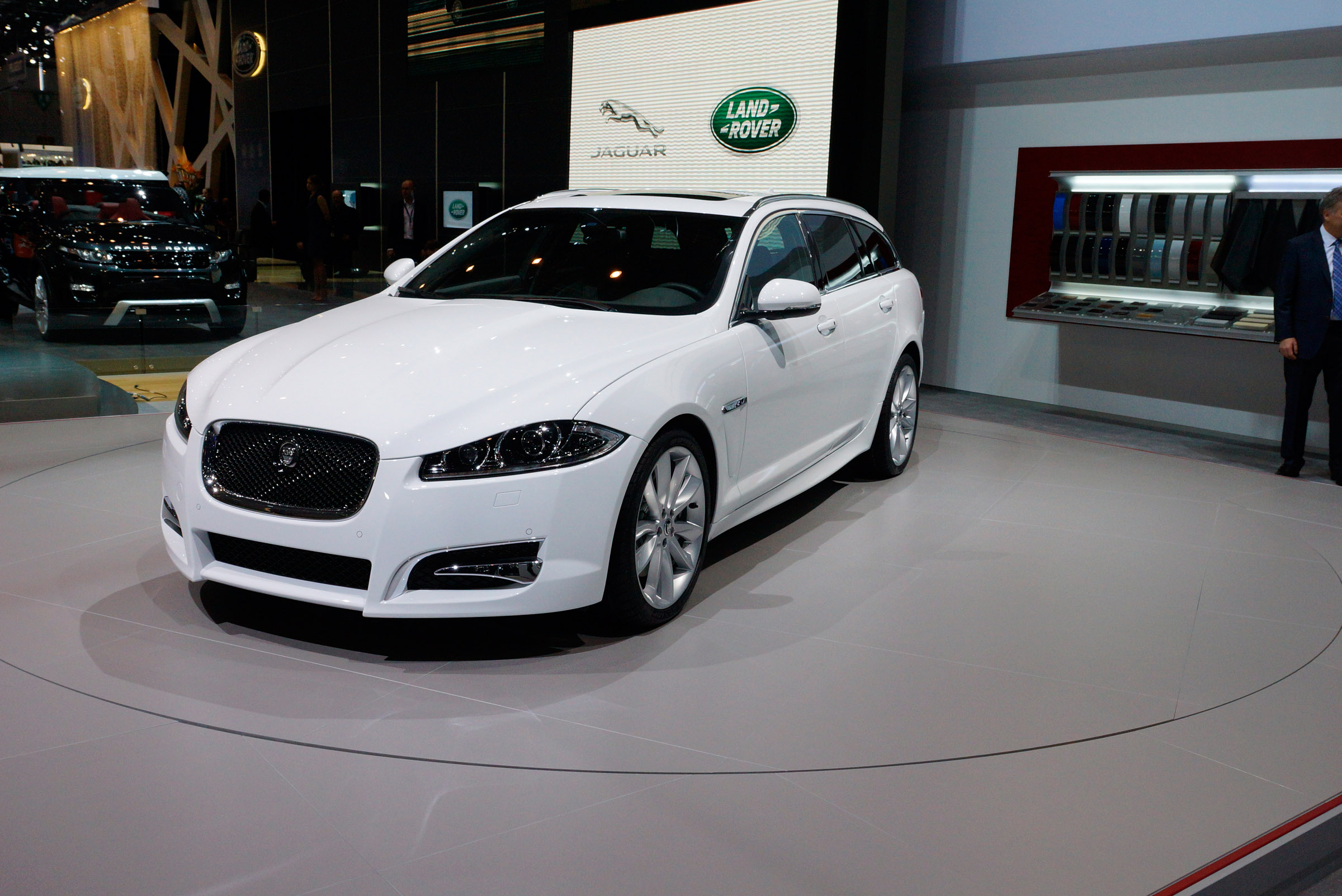 Jaguar XF 2012 тюнинг