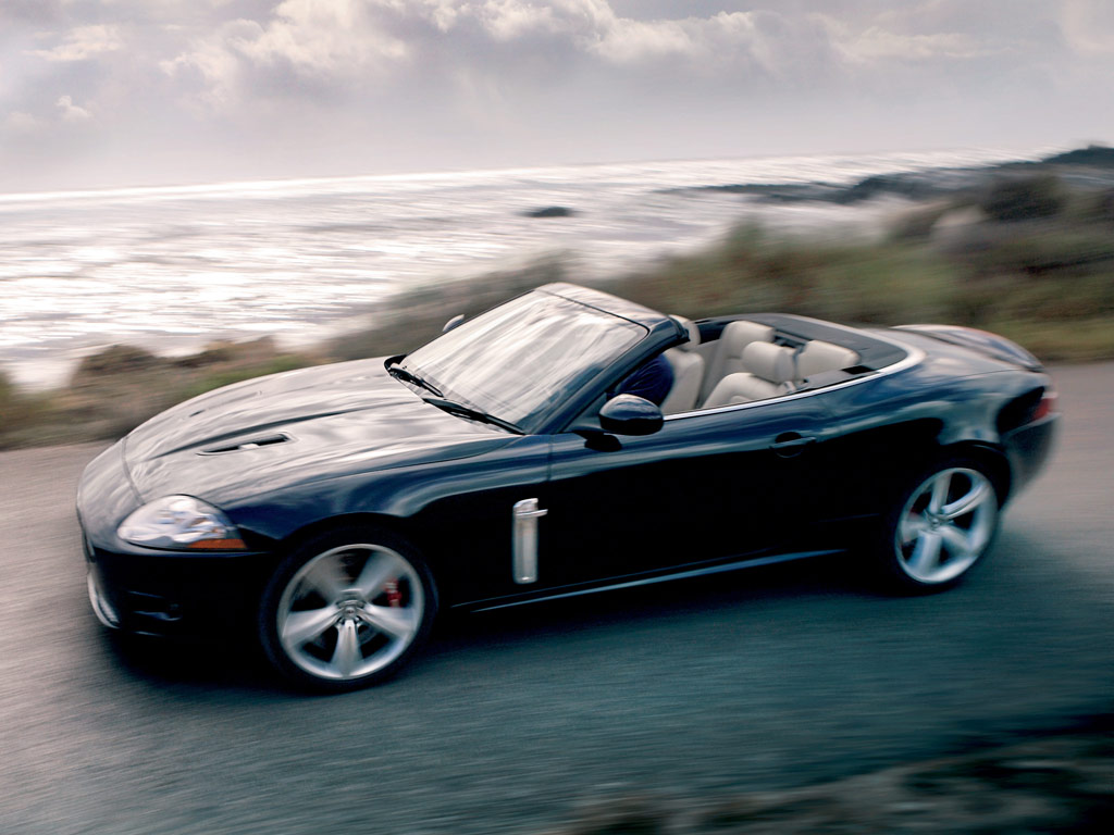 Jaguar XKR Portfolio