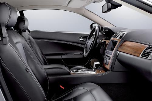 Jaguar XKR Portfolio (2008) - picture 9 of 9