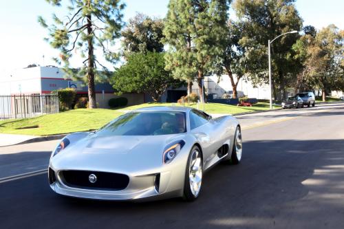 Jay Leno and Jaguar C-X75 Concept (2010) - picture 16 of 16