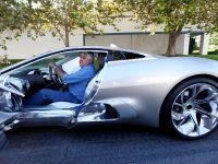 Jay Leno and Jaguar C-X75 Concept (2010) - picture 5 of 16