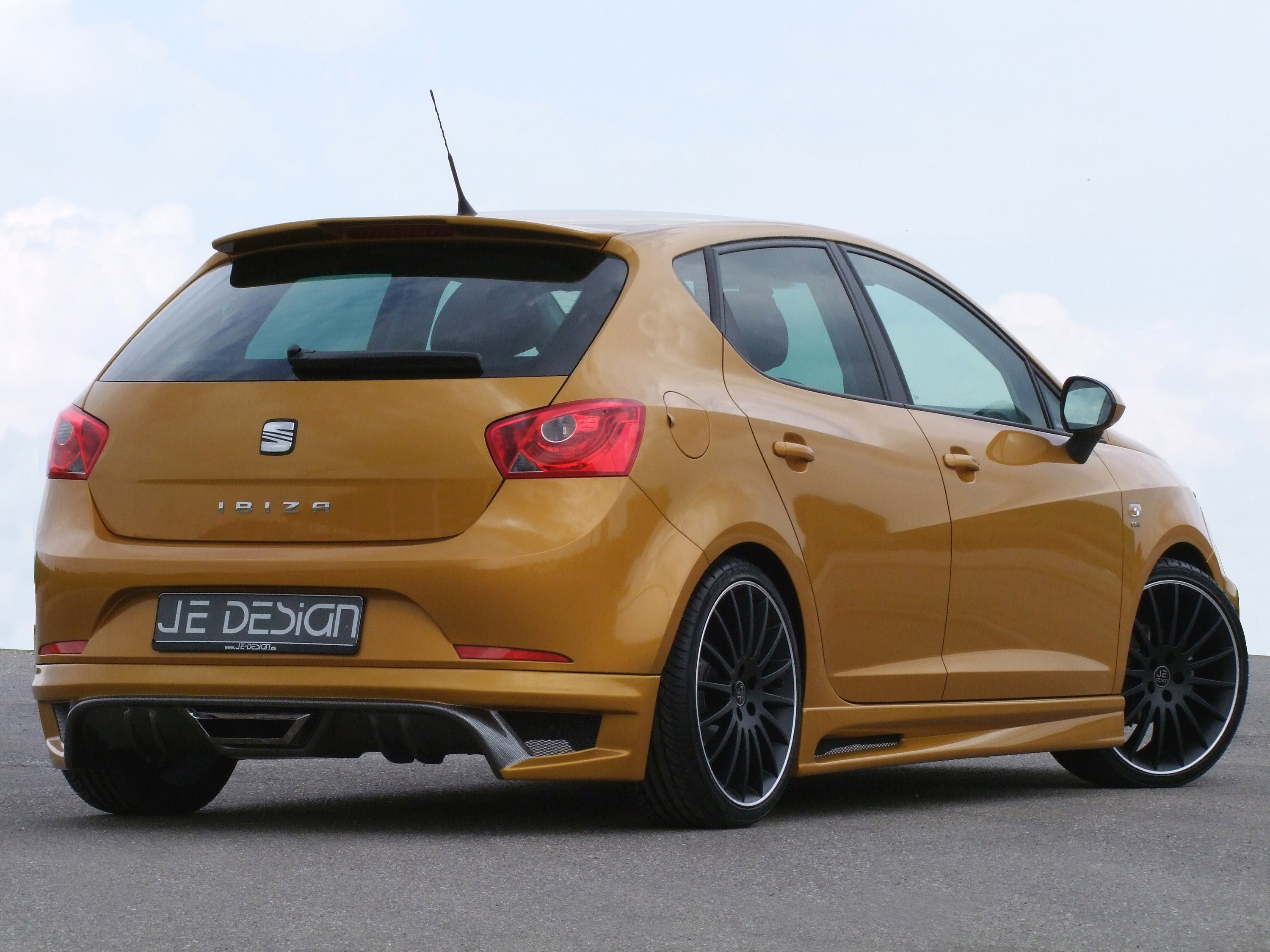 JE Design Seat Ibiza 6J Gold