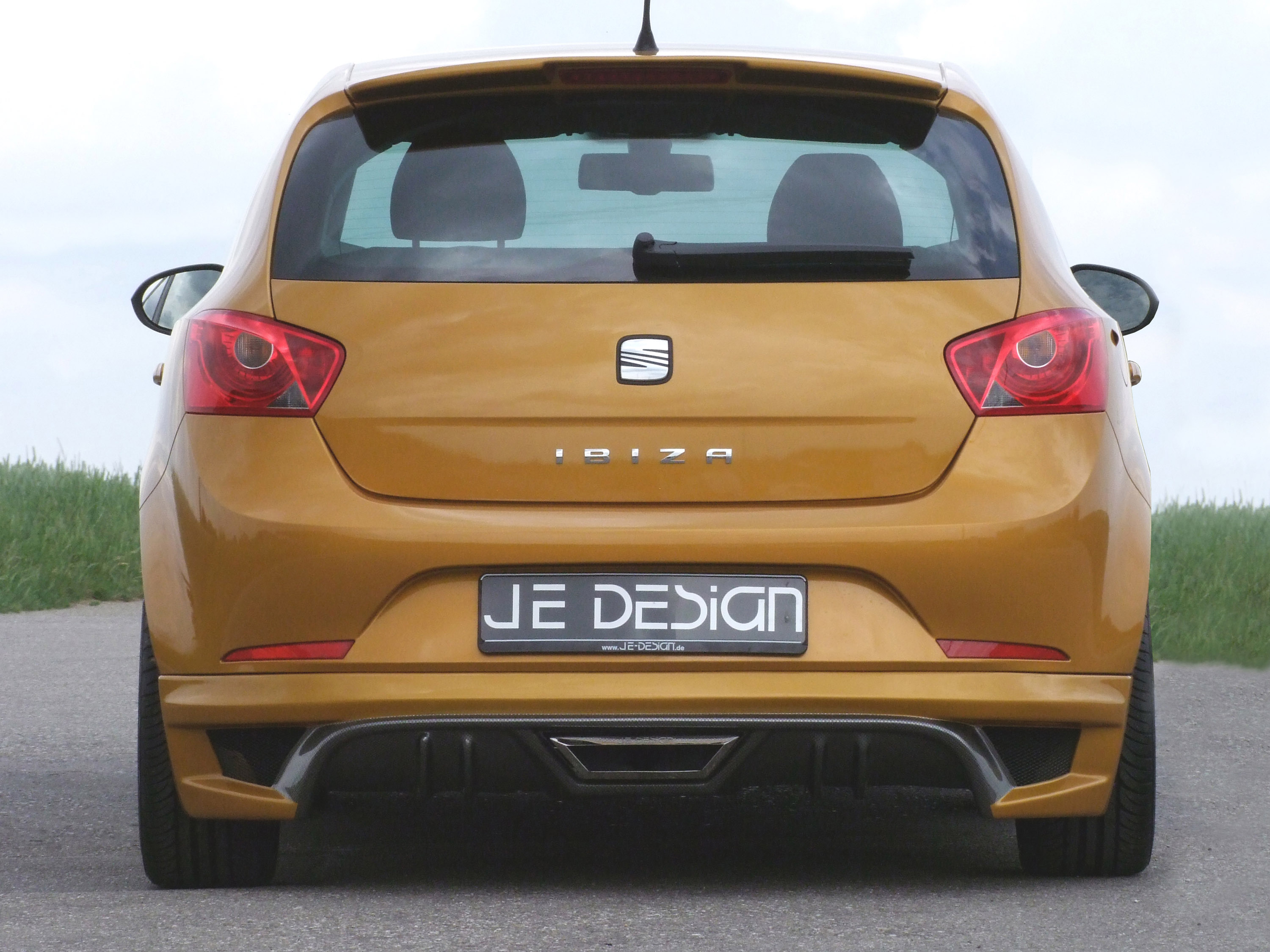 JE Design Seat Ibiza 6J Gold