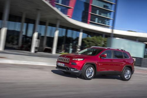 Jeep Cherokee Limited (2014) - picture 9 of 19