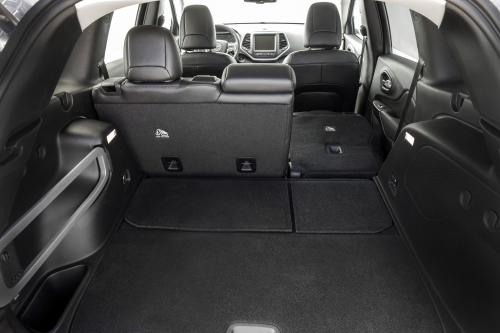 Jeep Cherokee Limited (2014) - picture 17 of 19