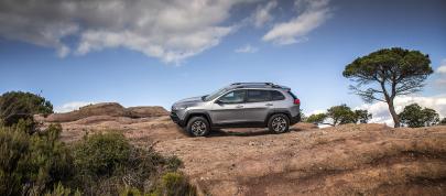 Jeep Cherokee Trailhawk (2014) - picture 7 of 18