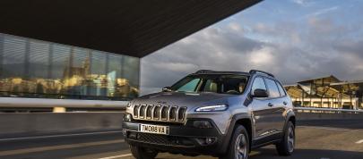 Jeep Cherokee Trailhawk (2014) - picture 12 of 18