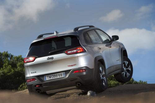 Jeep Cherokee Trailhawk (2014) - picture 9 of 18