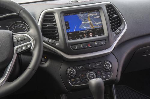 Jeep Cherokee Trailhawk (2014) - picture 17 of 18