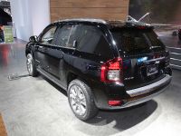 Jeep Compass Detroit (2013) - picture 3 of 4
