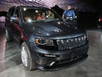 Jeep Grand Cherokee SRT Detroit (2013) - picture 1 of 3