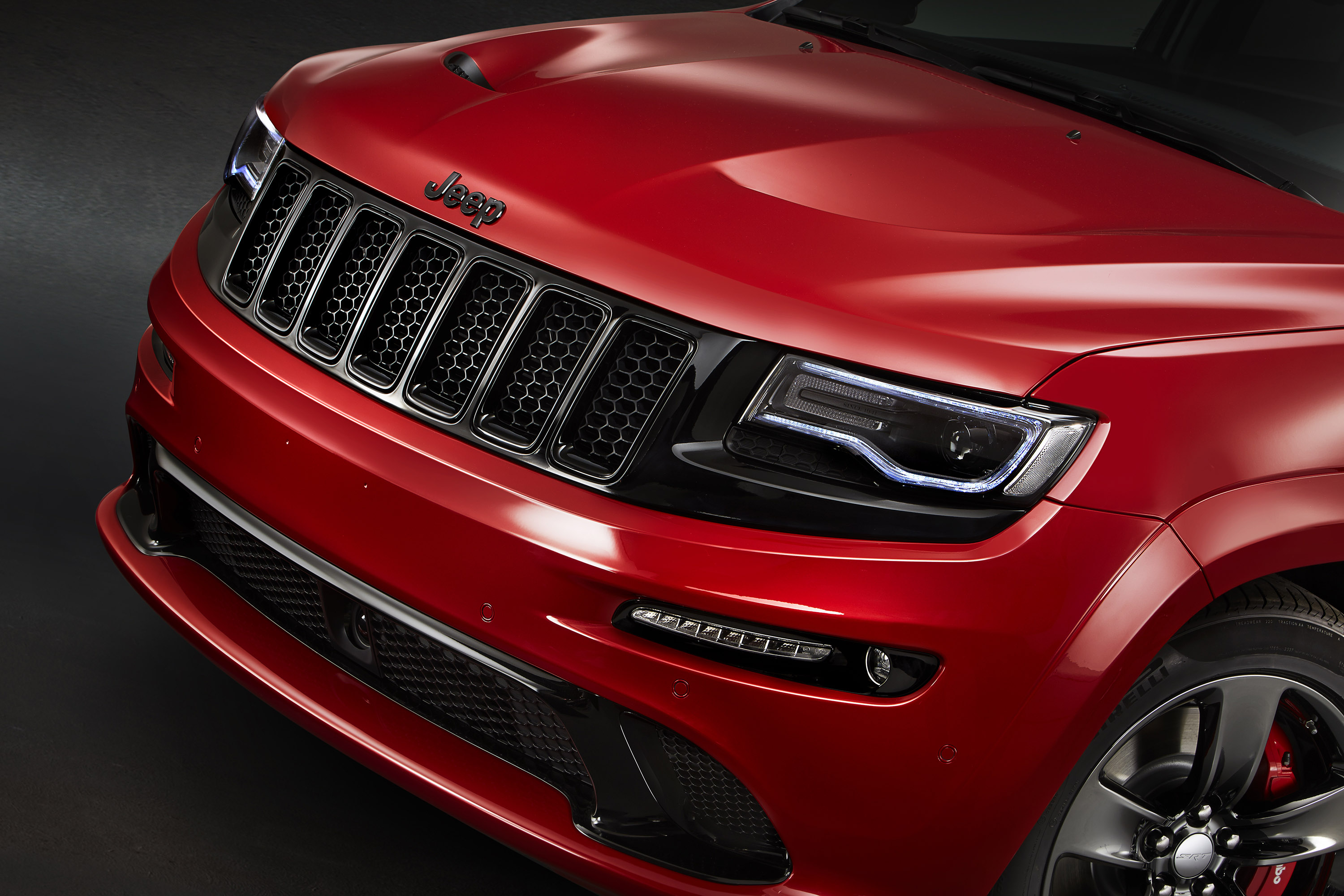 Jeep Grand Cherokee SRT Red Vapor Special Edition