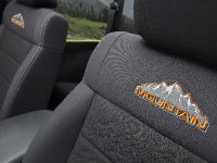 Jeep Wrangler Mountain (2012) - picture 5 of 5