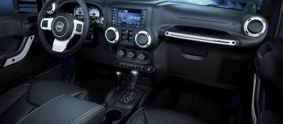 Jeep Wrangler Polar (2014) - picture 20 of 22