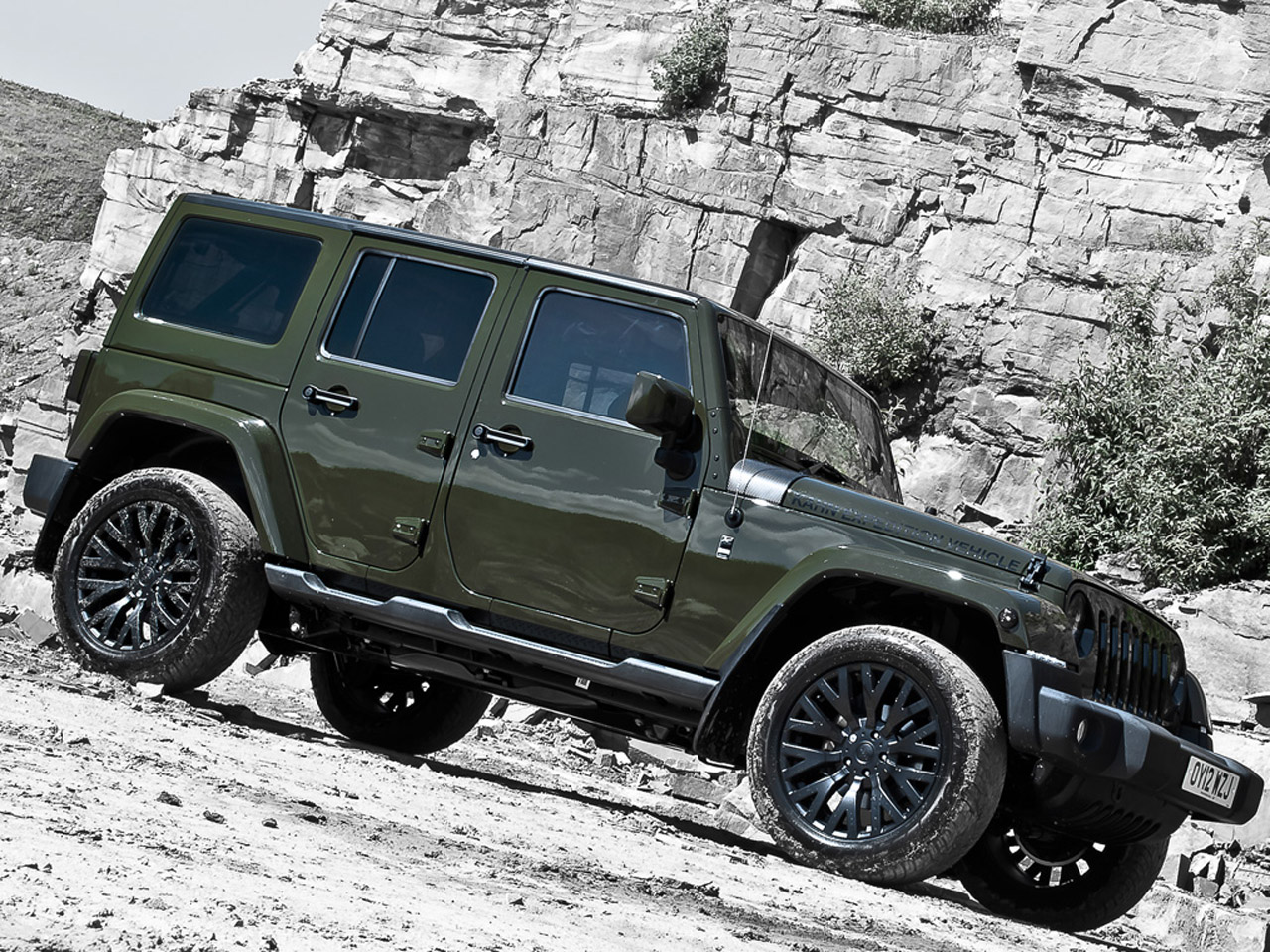 Kahn CJ 300 Expedition Jeep