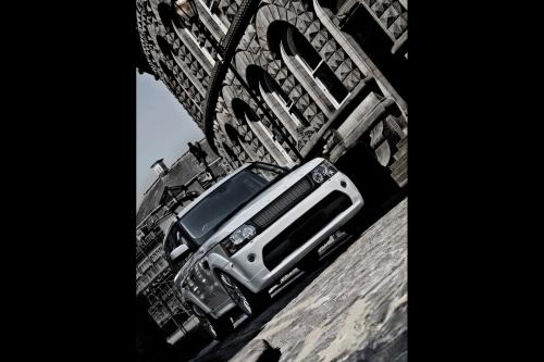 Kahn Design Range Rover RS600 Autobiography (2010) - picture 1 of 3