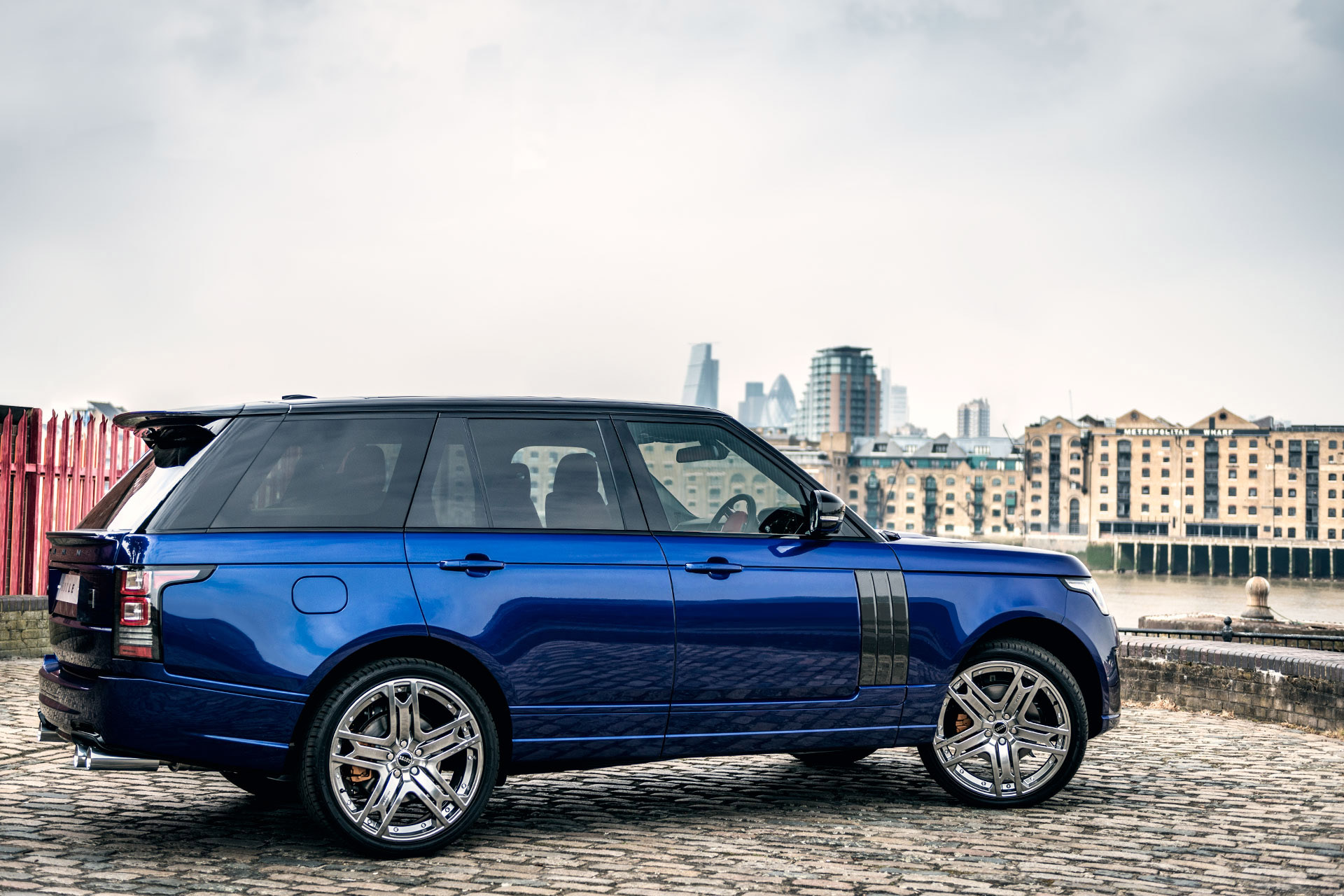 Kahn Range Rover 600-LE Bali Blue Luxury Edition