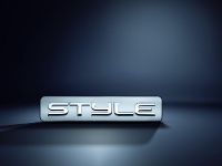 Karl Lagerfeld Volkswagen Polo and Golf Style (2010) - picture 2 of 5