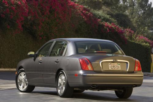 Kia Amanti (2008) - picture 1 of 6