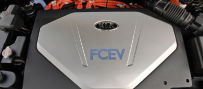 KIA Borrego FCEV (2008) - picture 4 of 6