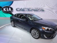 Kia Cadenza Detroit (2013) - picture 3 of 6
