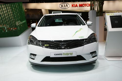 Kia cee'd Hybrid Frankfurt (2009) - picture 1 of 3
