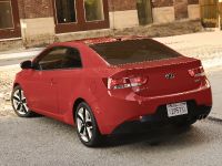 Kia Forte Koup (2010) - picture 14 of 19