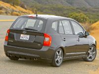 Kia Rondo SX (2007) - picture 4 of 5