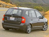 Kia Rondo SX (2007) - picture 4 of 5