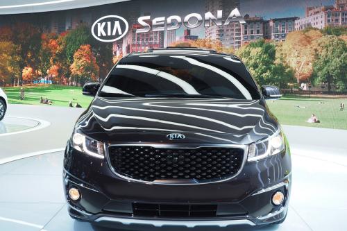 Kia Sedona New York (2014) - picture 1 of 13