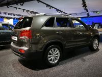 Kia Sorento Frankfurt (2011) - picture 3 of 3