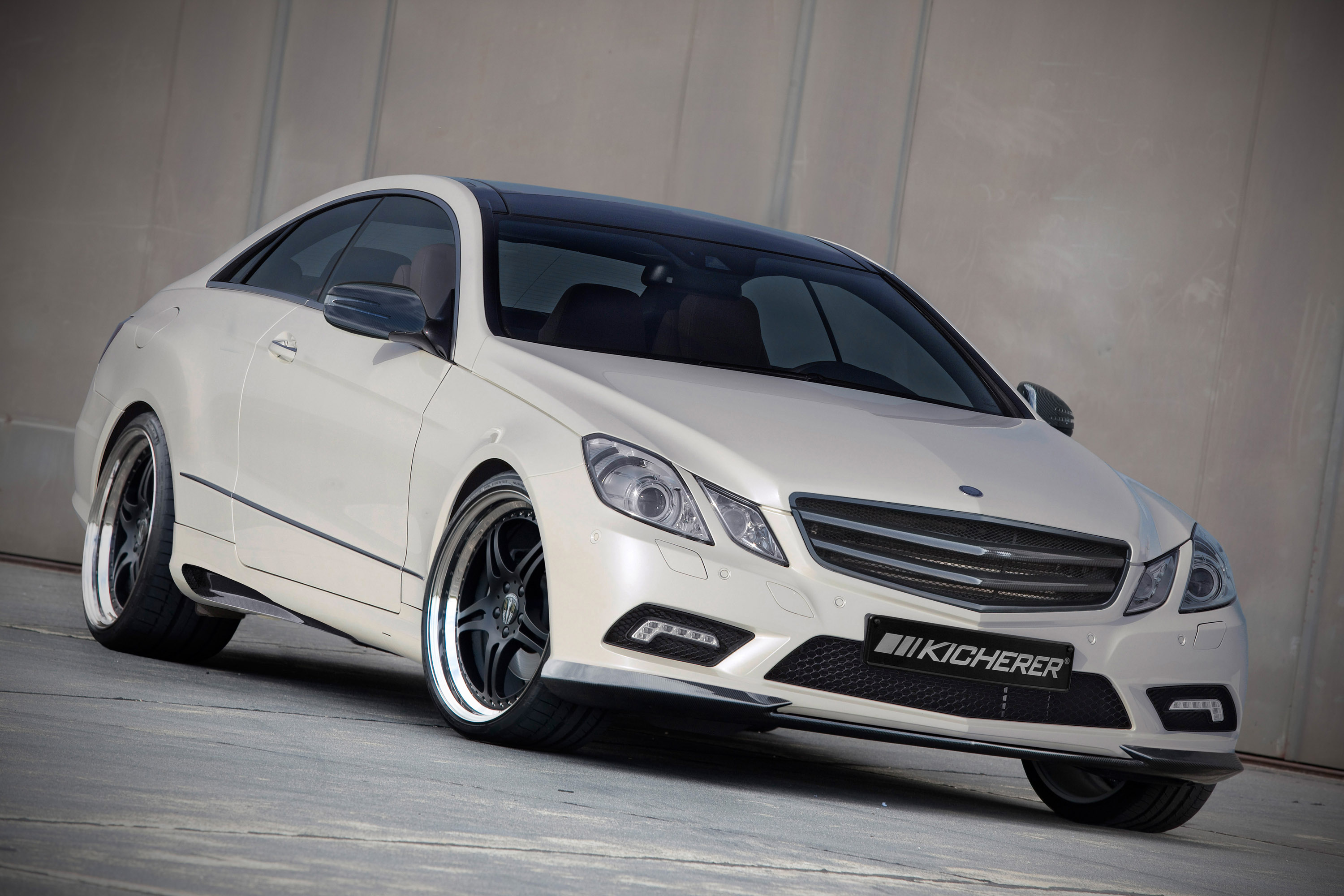 Kicherer Mercedes-Benz E50 Coupe