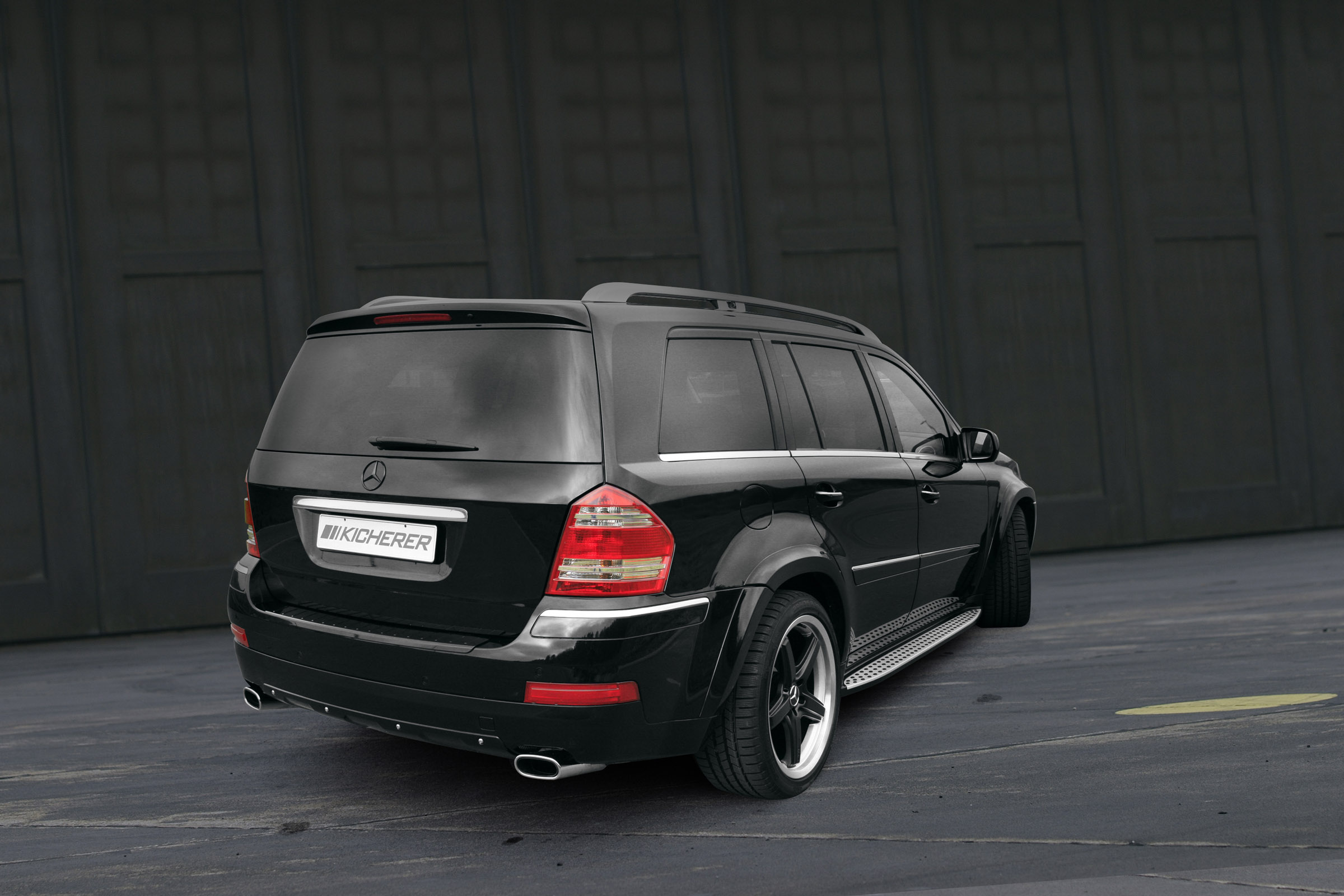 Kicherer Mercedes-Benz GL 42