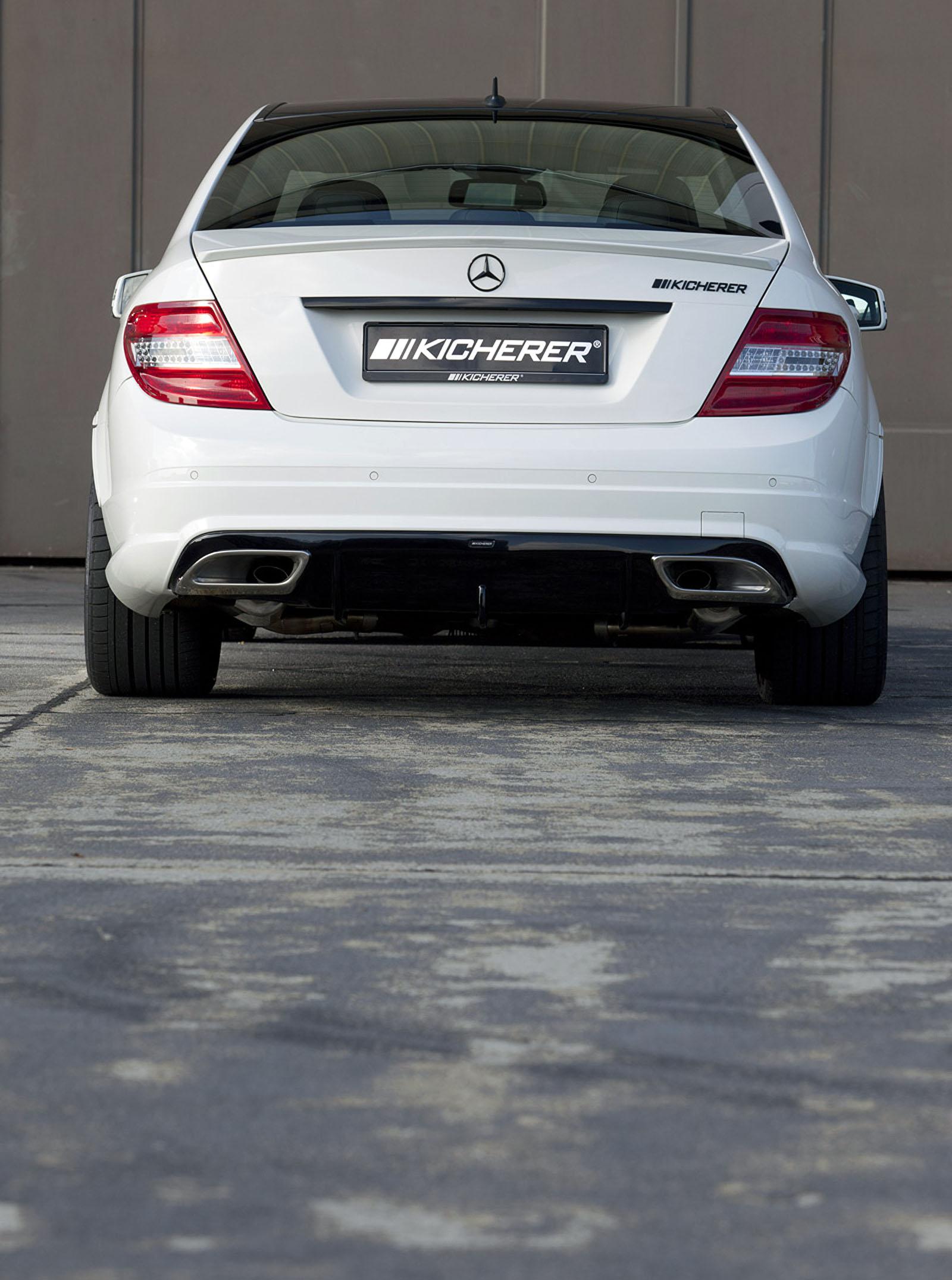 Kicherer Mercedes C63 AMG White Edition