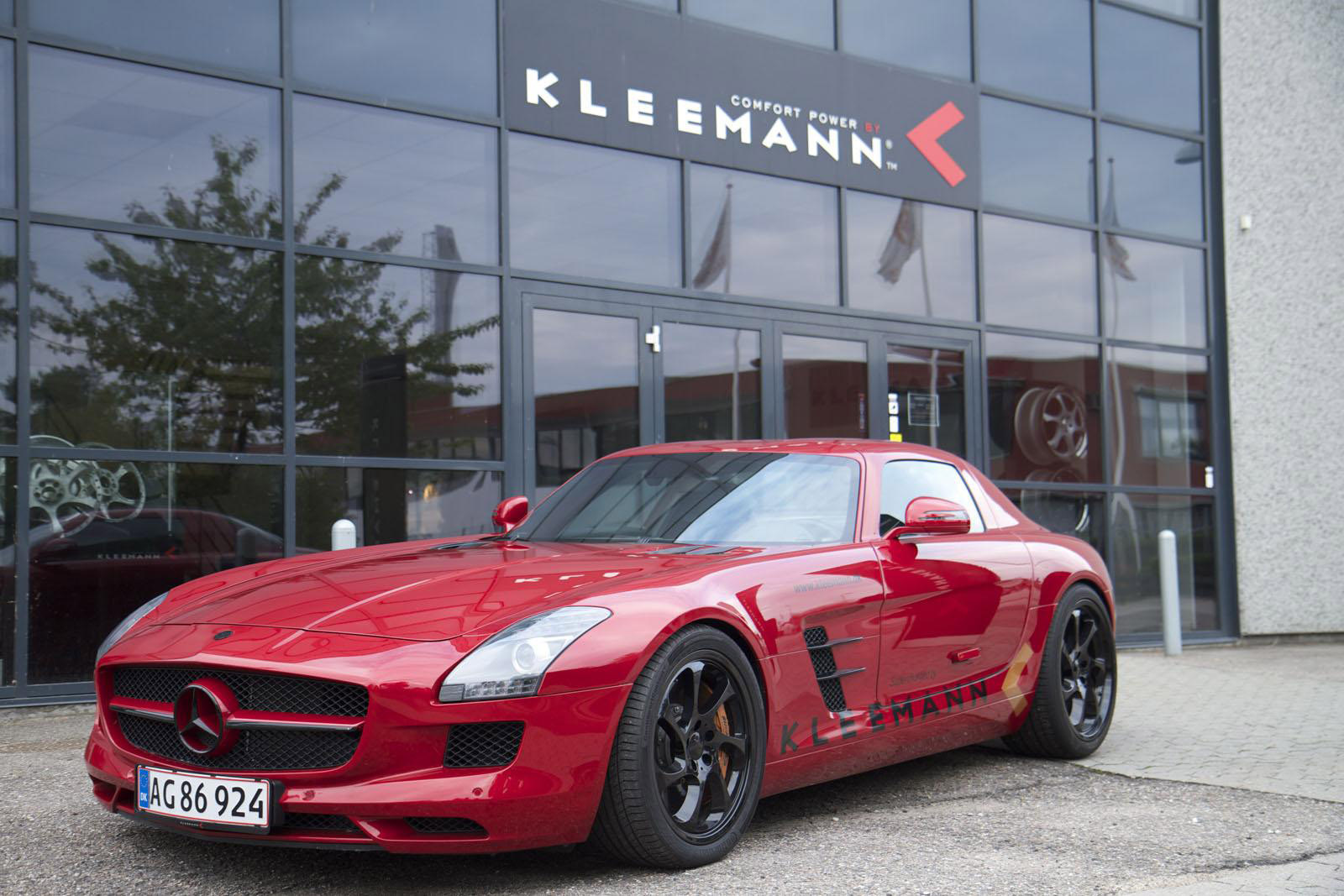 med sig Fjerde Umoderne Kleemann Mercedes SLS AMG - Top Speed 356 km/h