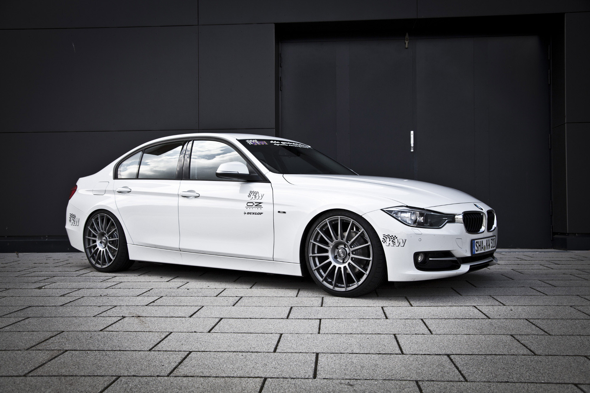 KW  BMW 3-Series F30