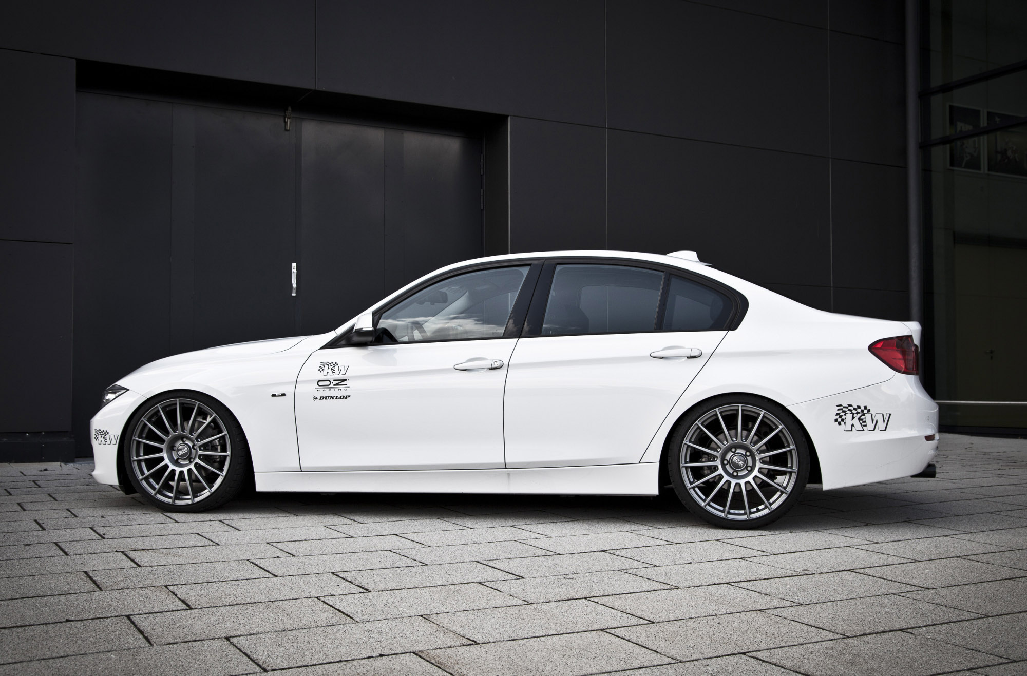 KW  BMW 3-Series F30