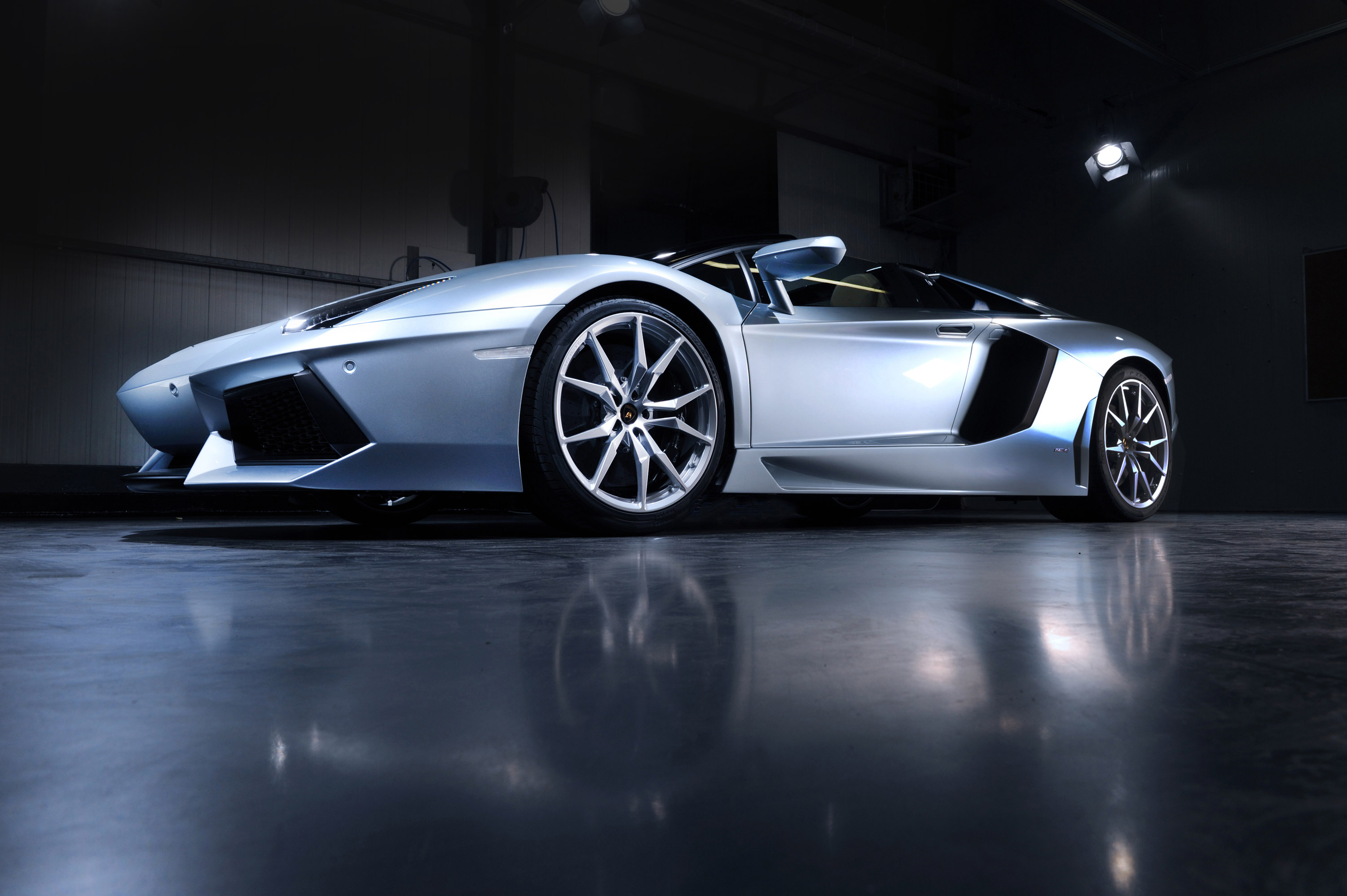 Lamborghini Aventador LP 700-4 Roadster