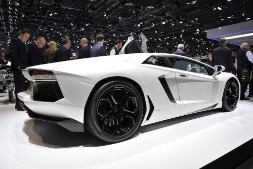 Lamborghini Aventador LP700-4 Geneva (2011) - picture 9 of 9