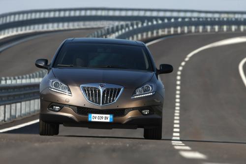 Lancia Delta 1.8 DiTurbo (2009) - picture 17 of 26