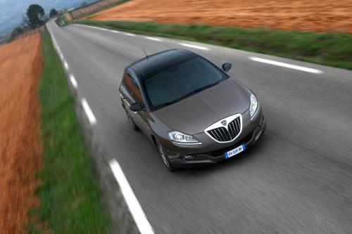Lancia Delta 1.8 DiTurbo (2009) - picture 25 of 26