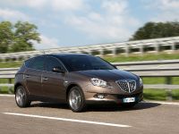 Lancia Delta 1.8 DiTurbo (2009) - picture 22 of 26