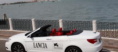 Lancia Flavia Red Carpet Special Edition (2013) - picture 4 of 9