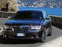 Lancia Thema AWD (2012) - picture 2 of 17