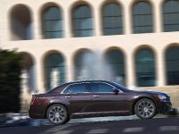 Lancia Thema AWD (2012) - picture 14 of 17